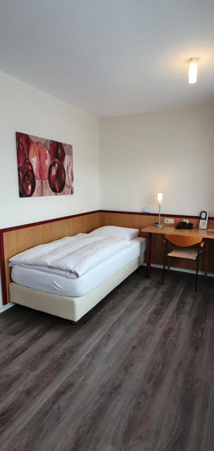 Hotel Am Hillegosser Hof Bielefeld Exteriör bild