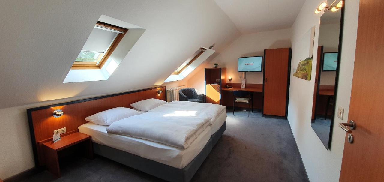 Hotel Am Hillegosser Hof Bielefeld Exteriör bild