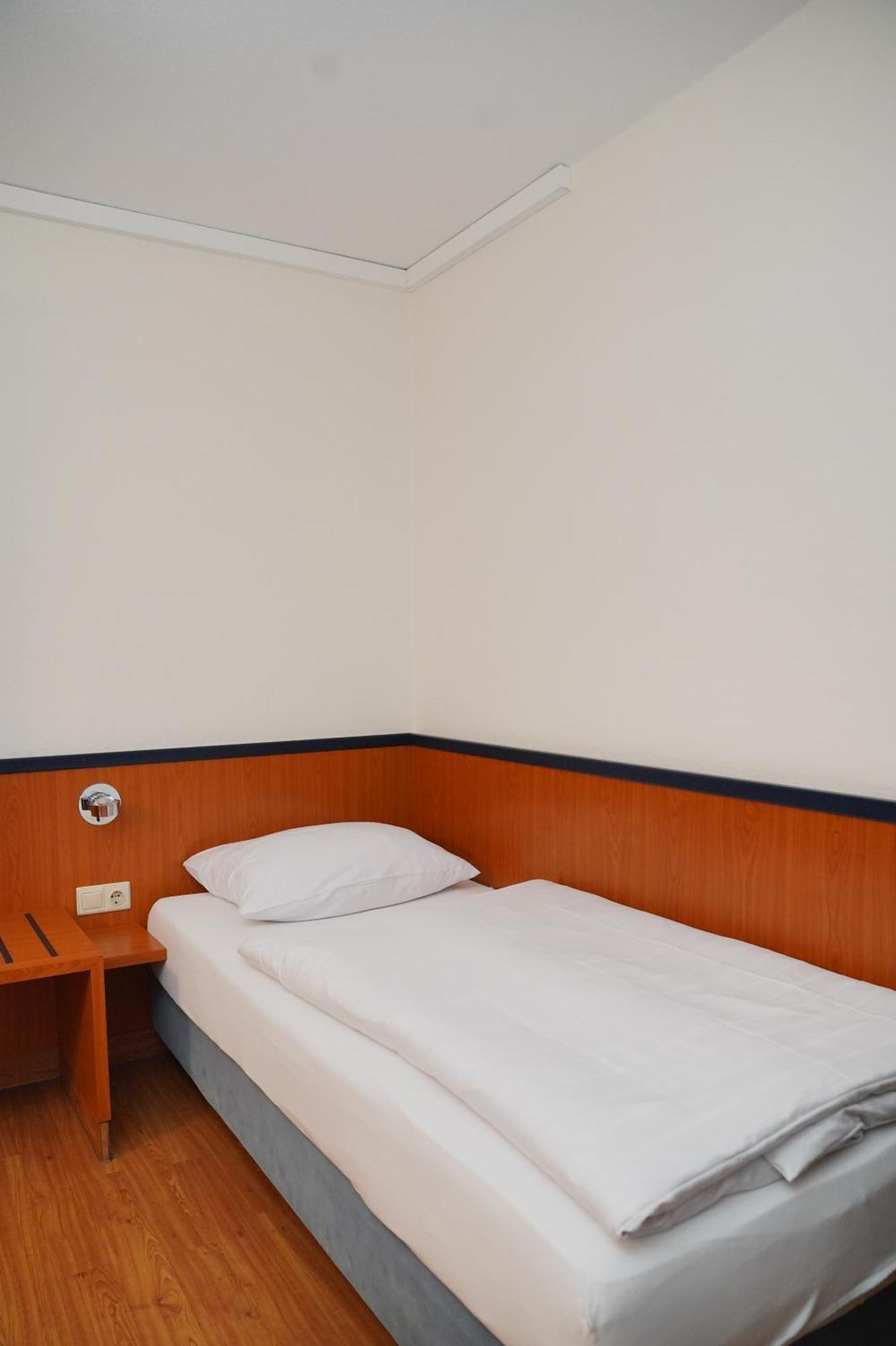 Hotel Am Hillegosser Hof Bielefeld Exteriör bild