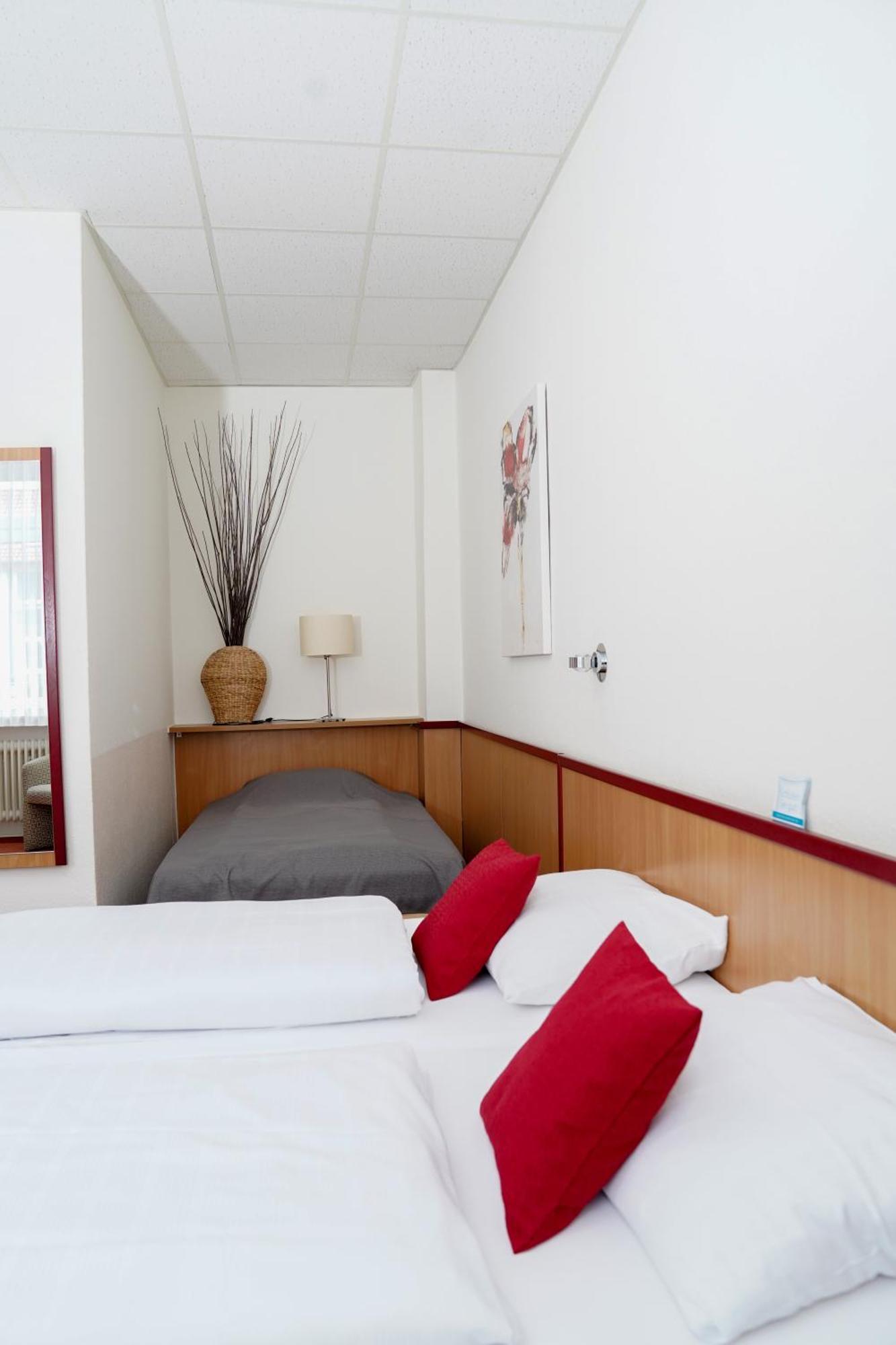 Hotel Am Hillegosser Hof Bielefeld Exteriör bild
