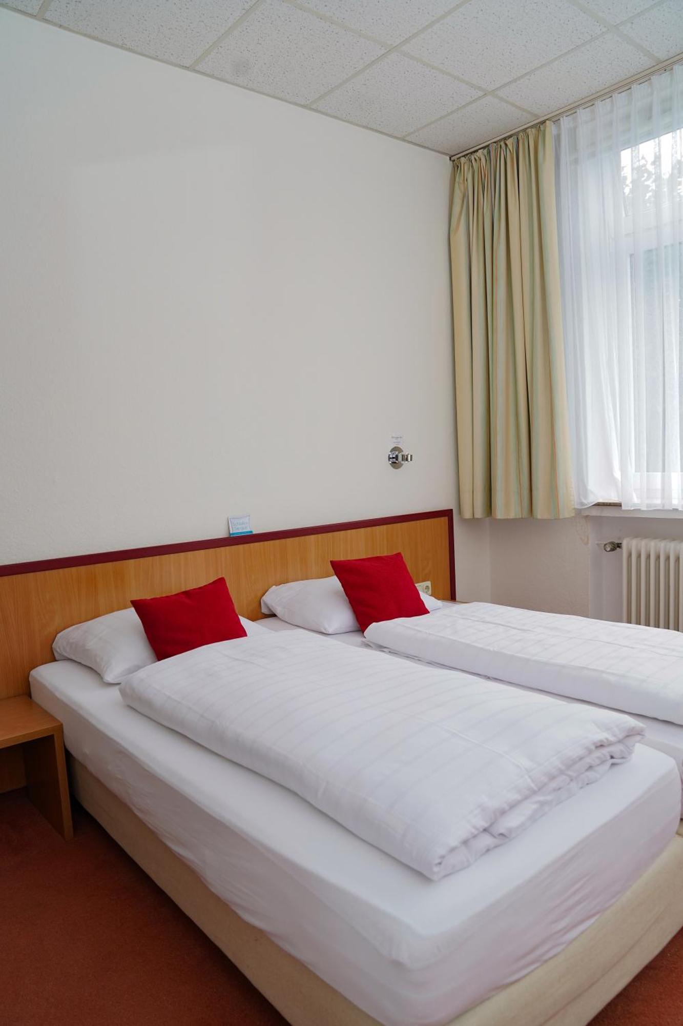 Hotel Am Hillegosser Hof Bielefeld Exteriör bild