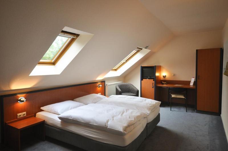 Hotel Am Hillegosser Hof Bielefeld Exteriör bild
