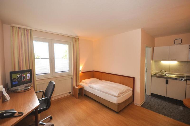 Hotel Am Hillegosser Hof Bielefeld Exteriör bild